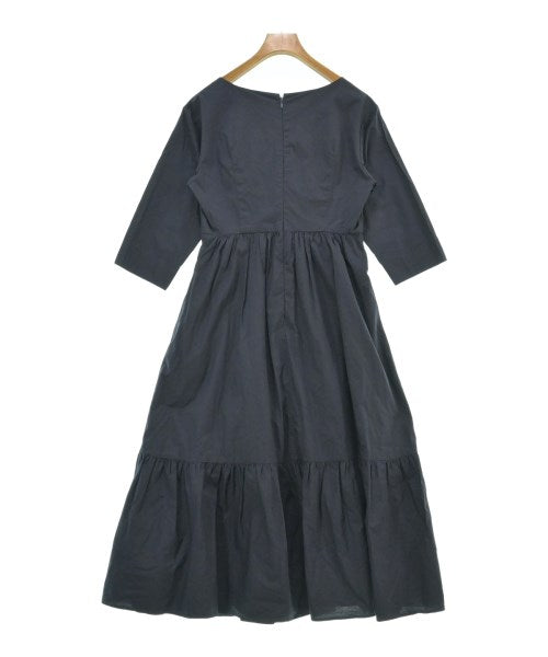 NE QUITTEZ PAS ชุดเดรส