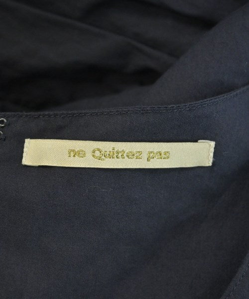 NE QUITTEZ PAS ชุดเดรส