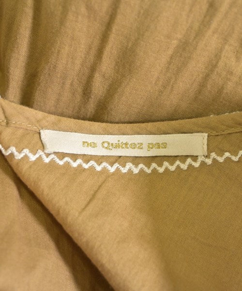 NE QUITTEZ PAS ชุดเดรส