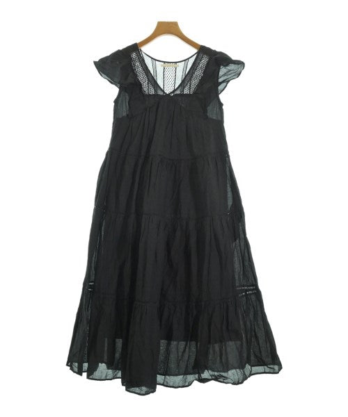 NE QUITTEZ PAS ชุดเดรส