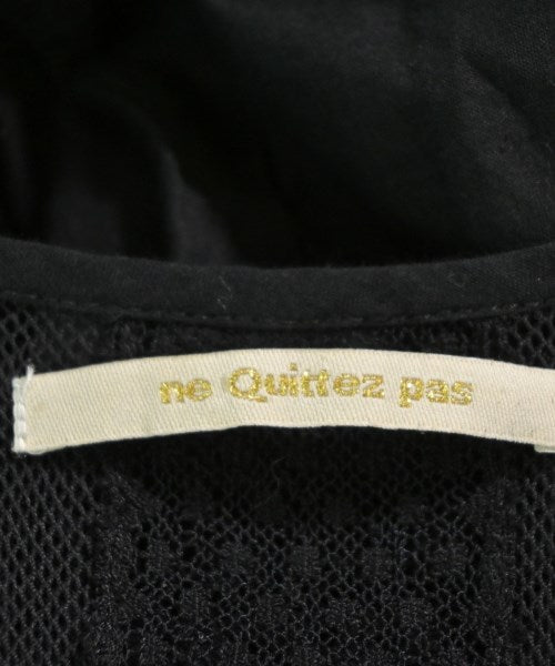 NE QUITTEZ PAS ชุดเดรส