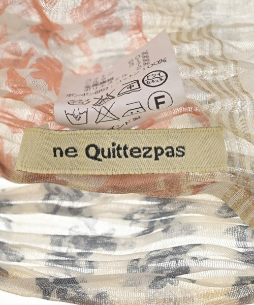 NE QUITTEZ PAS ผ้าคลุมไหล่