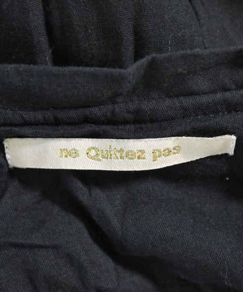 NE QUITTEZ PAS ชุดเดรส