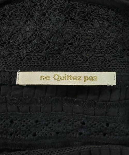 NE QUITTEZ PAS ชุดเดรส