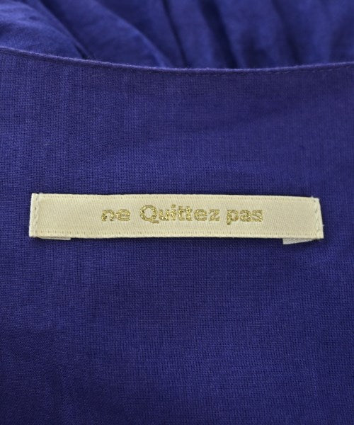 NE QUITTEZ PAS ชุดเดรส