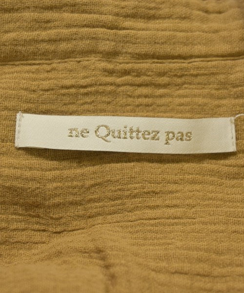 NE QUITTEZ PAS เสื้อลำลอง