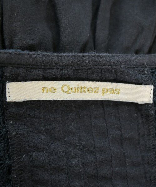 NE QUITTEZ PAS ชุดเดรส