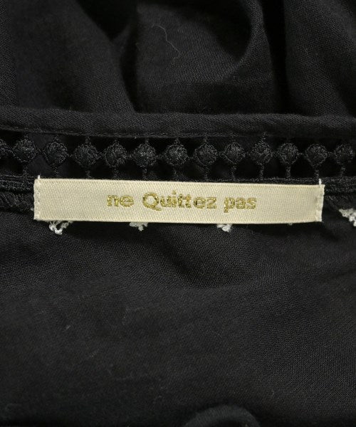 NE QUITTEZ PAS ชุดเดรส