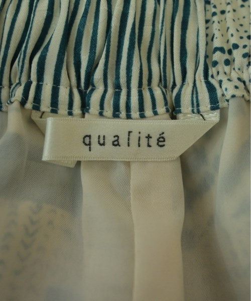 qualite กางเกง อื่น