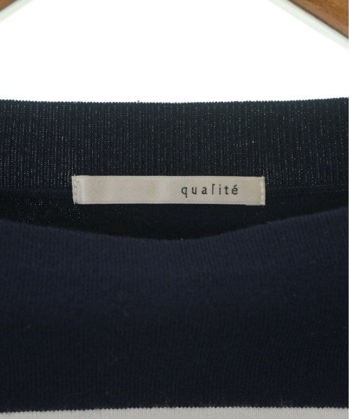 qualite เสื้อกันหนาว