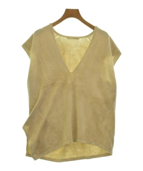 qualite เสื้อแขนกุด