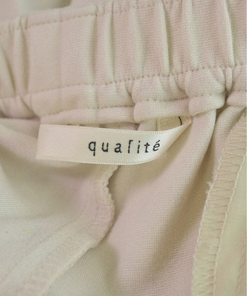 qualite กางเกง อื่น