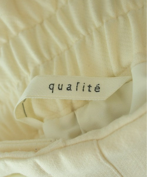 qualite กางเกง อื่น