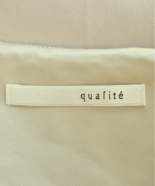 qualite ชุดเดรส