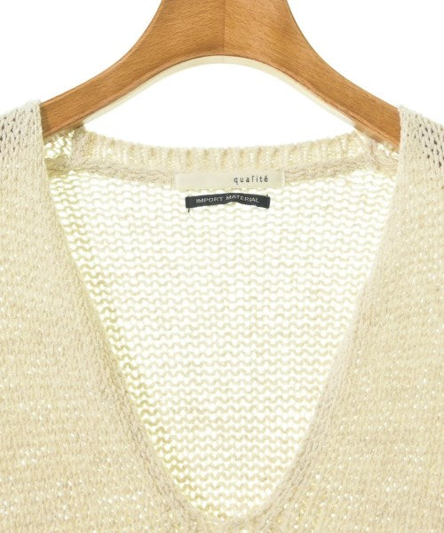 qualite เสื้อกันหนาว