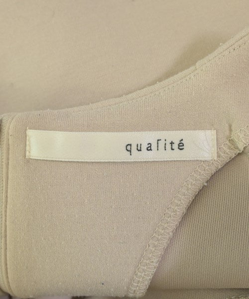 qualite เสื้อสเวตเตอร์