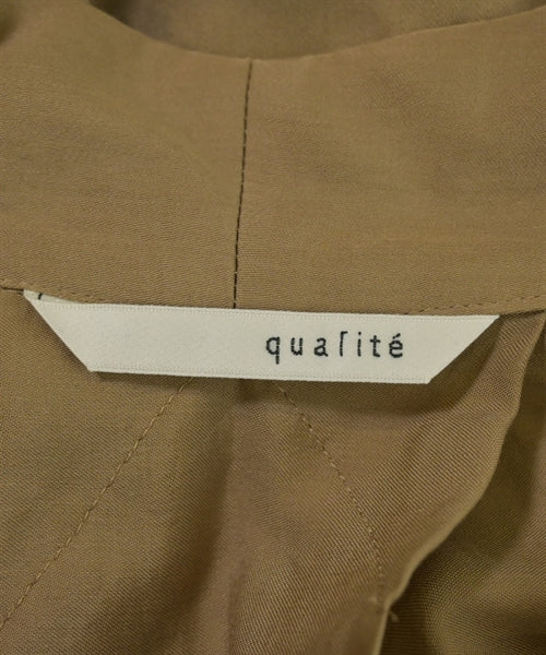 qualite เสื้อลำลอง