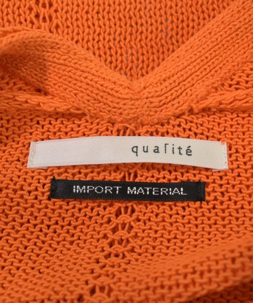 qualite เสื้อกันหนาว