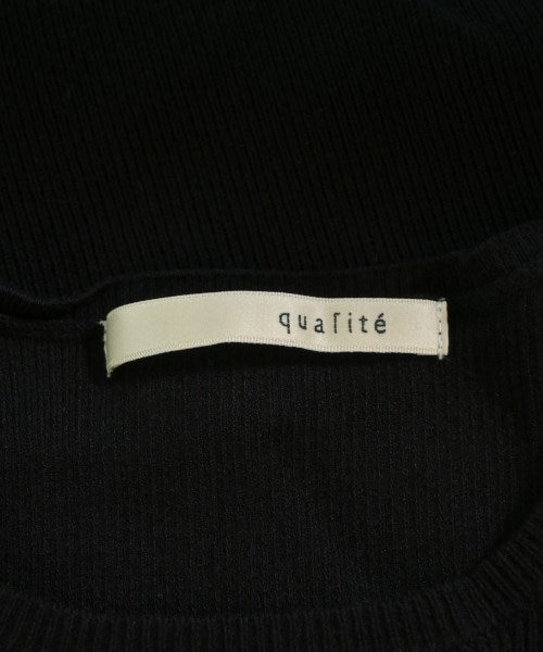 qualite เสื้อกันหนาว