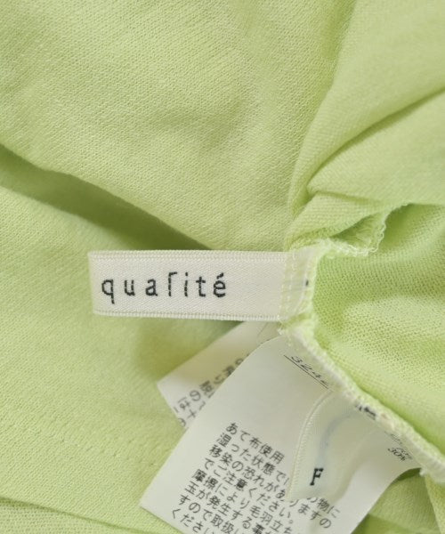 qualite เสื้อยืด/เสื้อท็อปส์