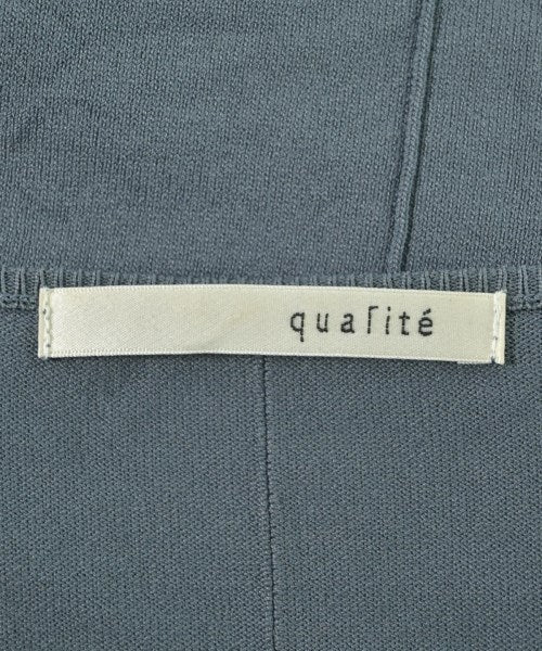 qualite เสื้อกันหนาว