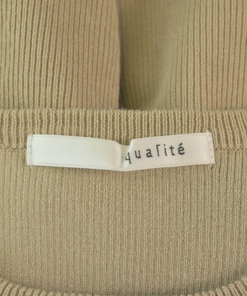 qualite เสื้อกันหนาว