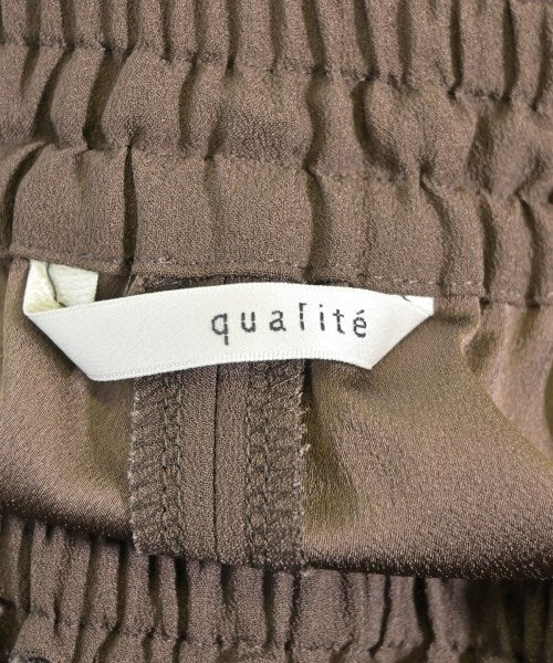 qualite กางเกง อื่น