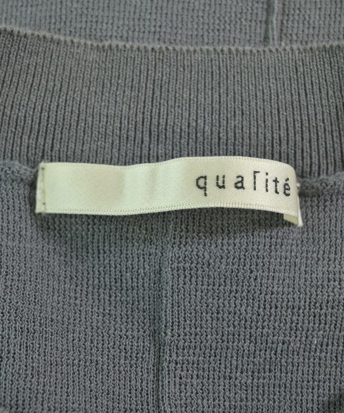 qualite เสื้อกันหนาว