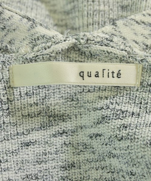 qualite เสื้อกั๊ก