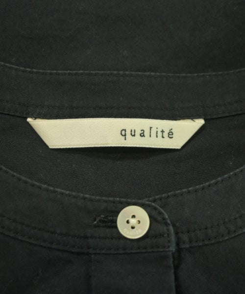 qualite เสื้อสตรี
