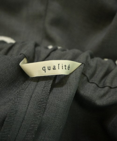 qualite กางเกง อื่น