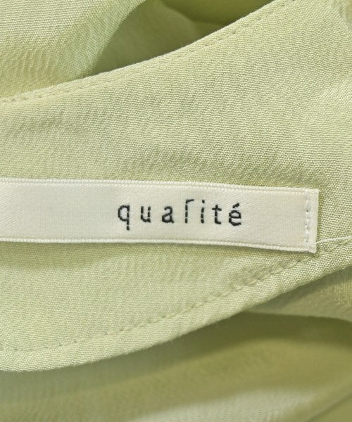 qualite เสื้อสตรี