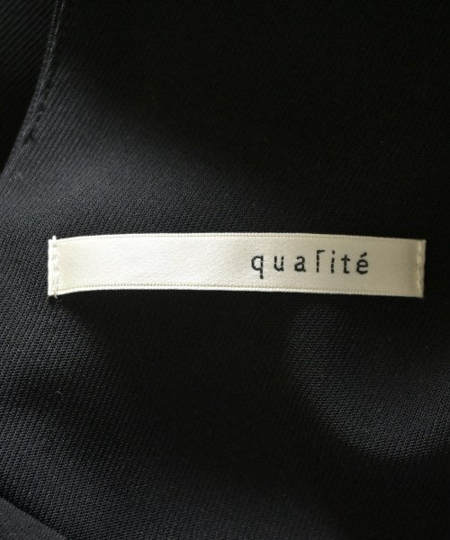 qualite ชุดเดรส