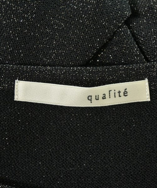 qualite เสื้อกันหนาว