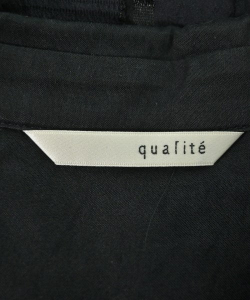 qualite เสื้อลำลอง