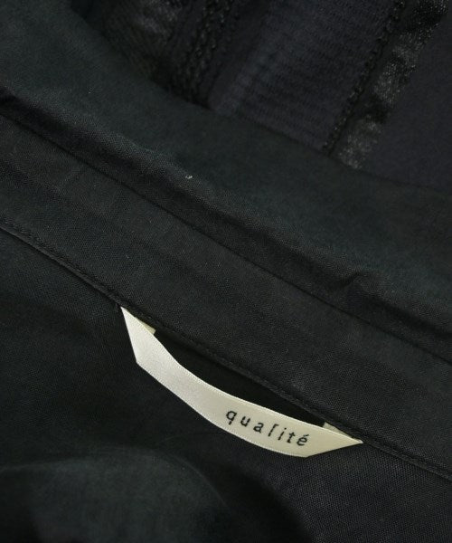 qualite เสื้อลำลอง
