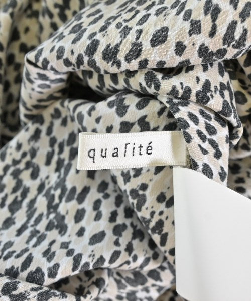 qualite ชุดเดรส