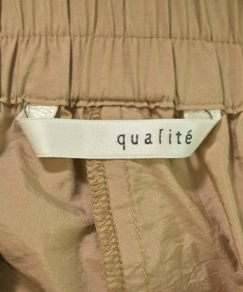 qualite กางเกง อื่น