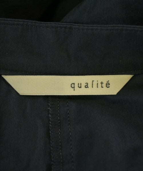 qualite เสื้อสตรี
