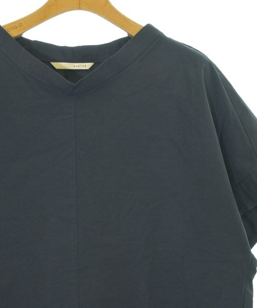 qualite เสื้อสตรี