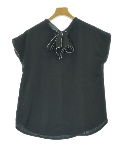 qualite เสื้อสตรี