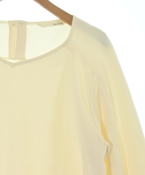 qualite เสื้อลำลอง