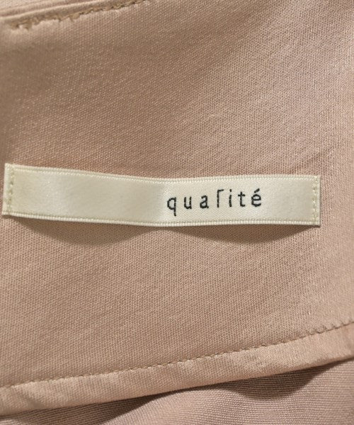 qualite ชุดเดรส
