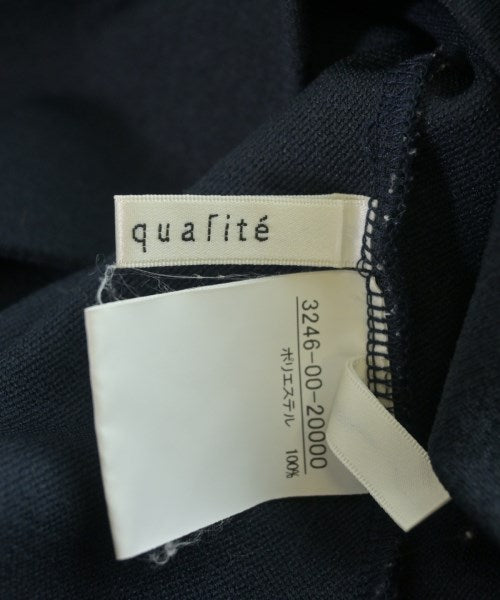 qualite เสื้อสตรี