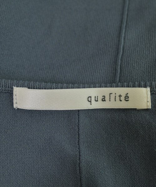 qualite เสื้อกันหนาว