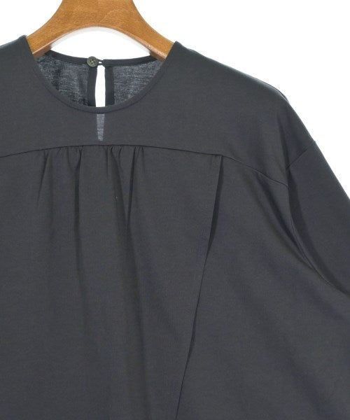 qualite เสื้อยืด/เสื้อท็อปส์