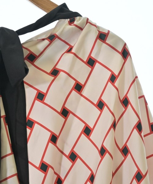 Ruchecuff เสื้อสตรี