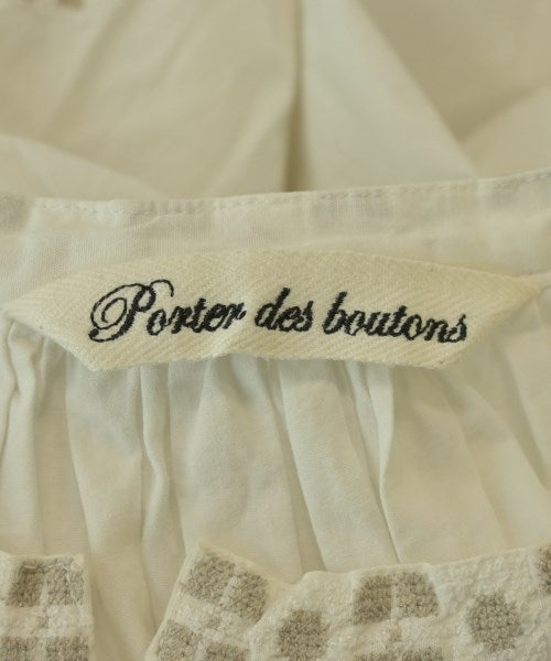 Porter des boutons เสื้อสตรี