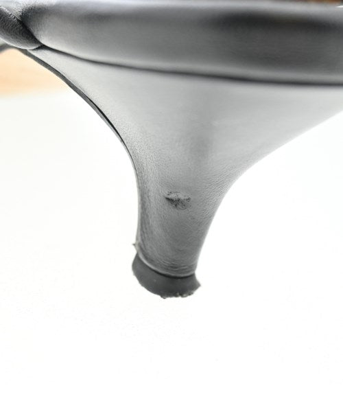 CHEMBUR รองเท้าแตะ