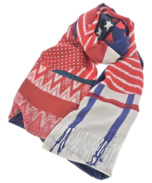 Pierre-Louis Mascia ผ้าคลุมไหล่